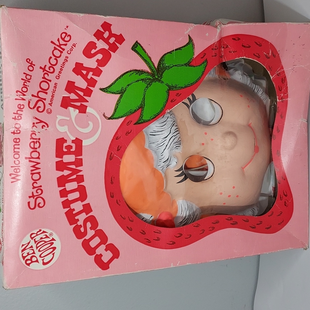 Strawberry Shortcake Apricot N' Hopsalot Child's Costume & Mask